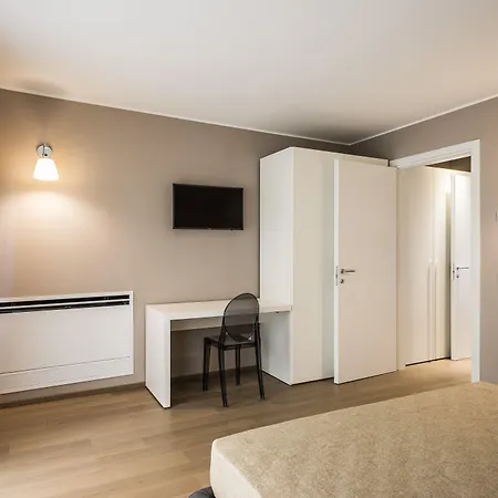 Myplace Corso 11 * Milan